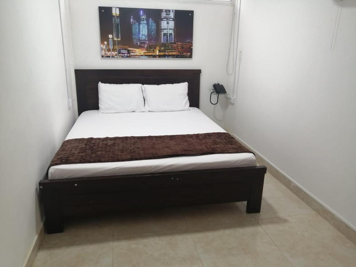 Hotel Sol Del Estadio 메딜린 외부 사진