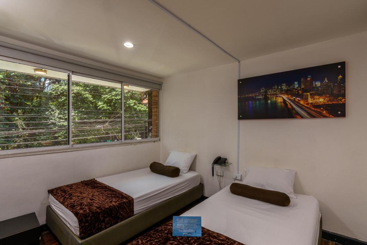 Hotel Sol Del Estadio 메딜린 외부 사진