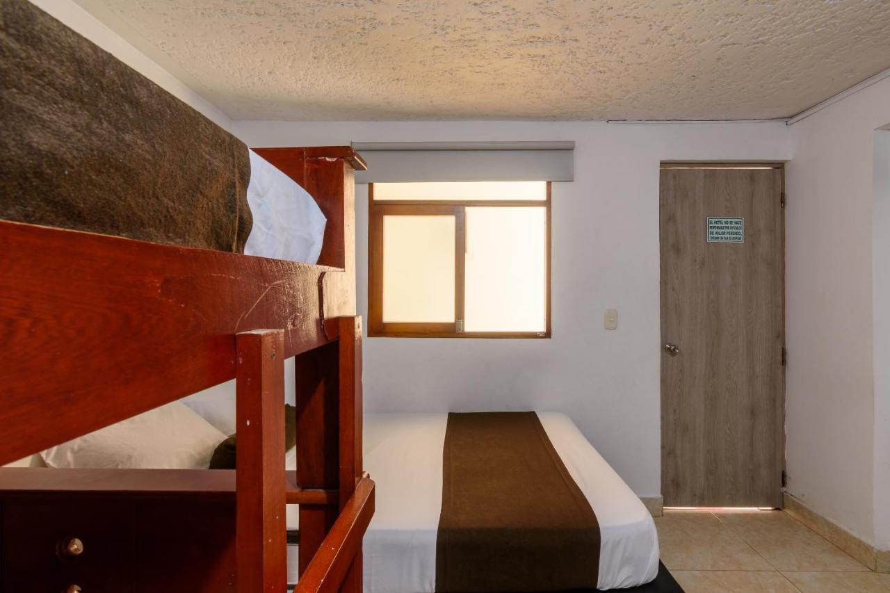 Hotel Sol Del Estadio 메딜린 외부 사진